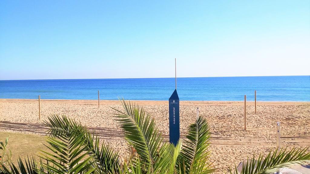 Claire Seaview & Beach-Apartment Montgat Exterior photo