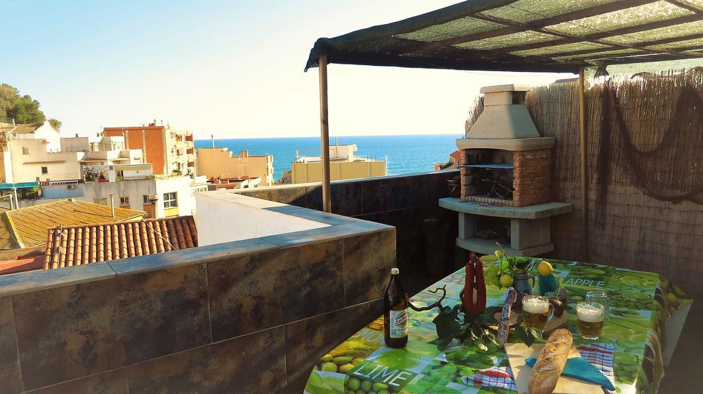 Claire Seaview & Beach-Apartment Montgat Exterior photo